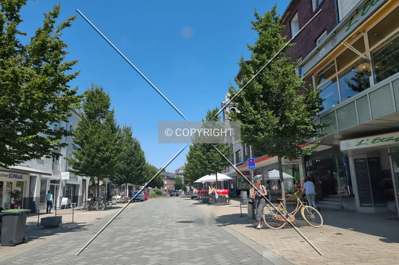 Photo 160-728-680