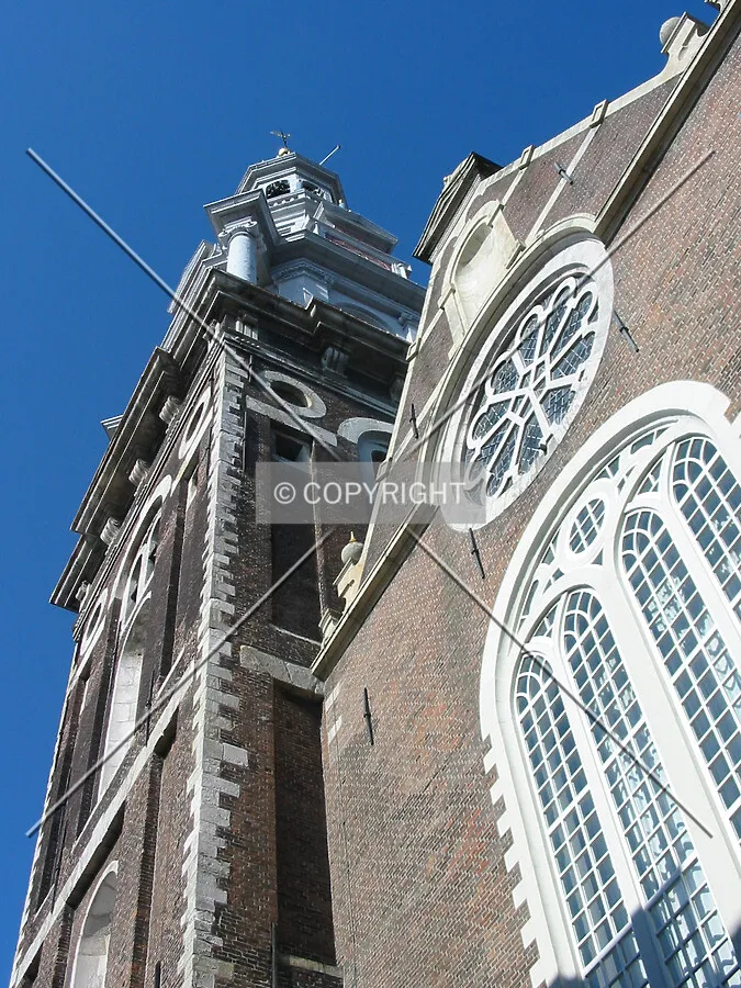 Looking up from Zandstraat