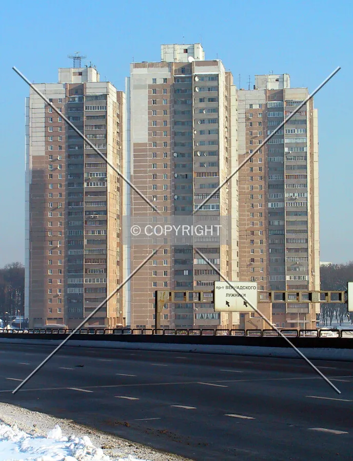 View from across Leninsky Prospekt