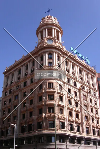 Photo 161-724-374