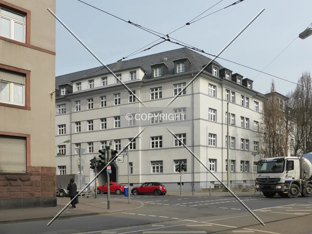 Photo 162-105-331