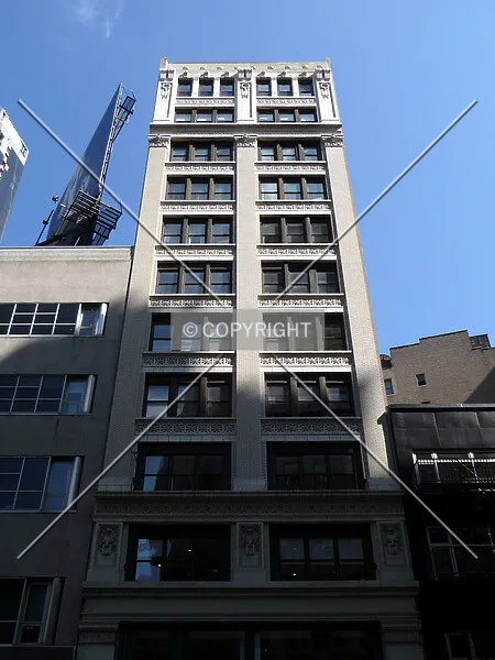Photo 162-671-924