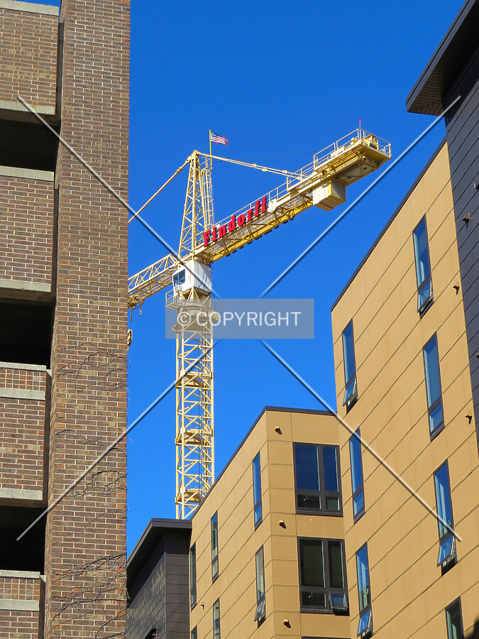 Tower crane from Walnut Street SE
