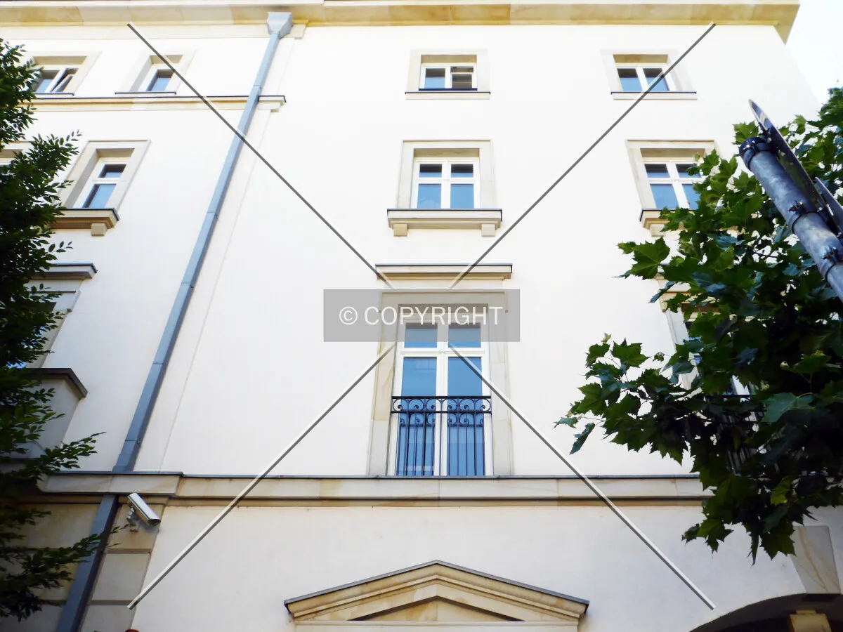 Photo 016-370-667