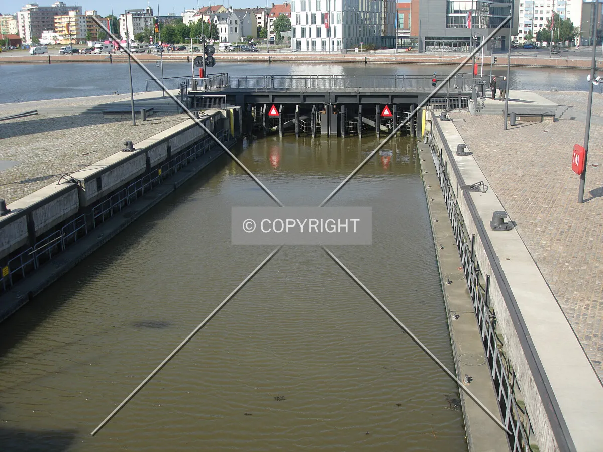 Photo 163-764-939