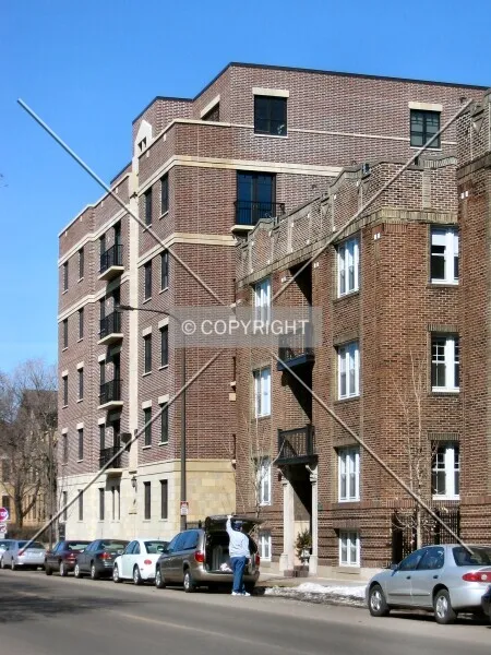 Photo 163-779-631