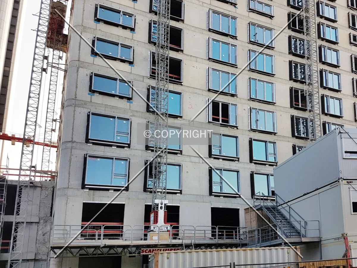 Photo 163-956-382