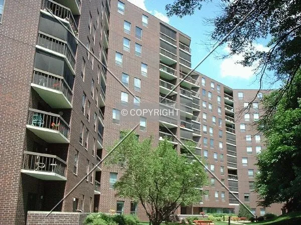 South facade, from Lakeshore Drive