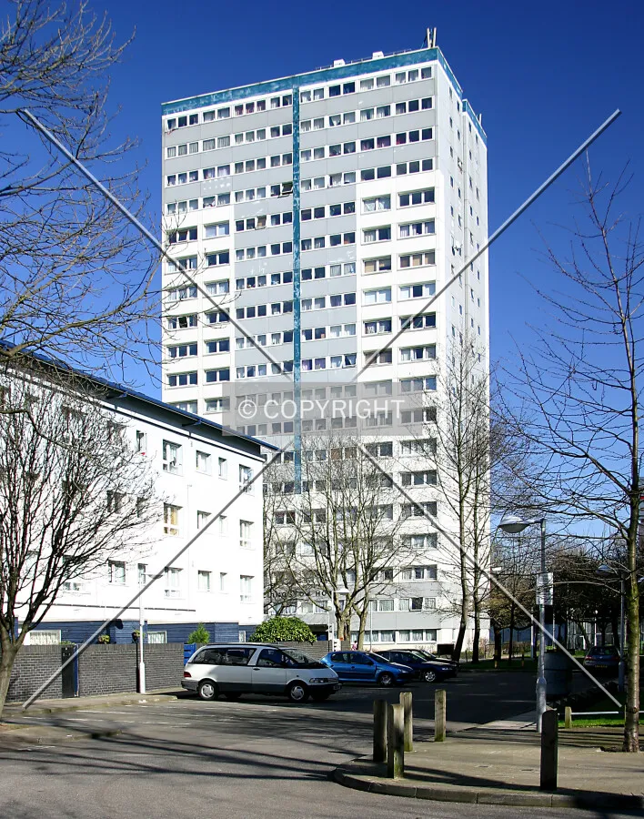 Full-height view east from Hornsey Road