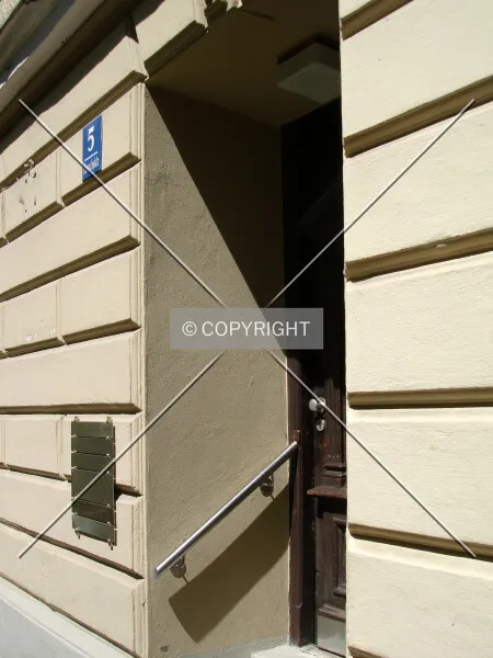 Photo 164-821-988