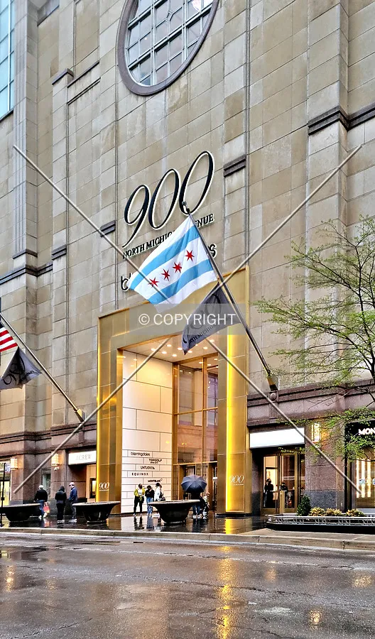 East entrance to Bloomingdales; April 10, 2021
