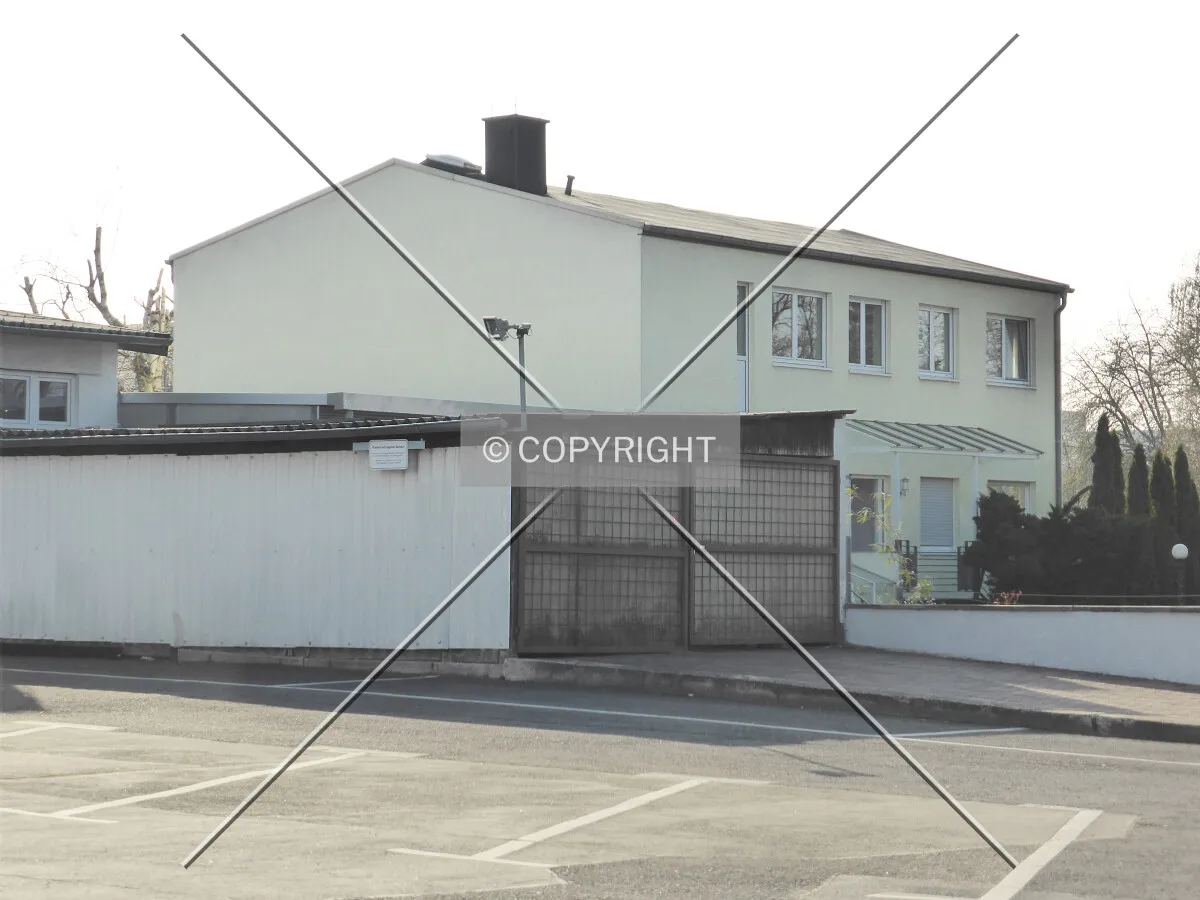 Photo 165-279-019