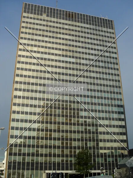 Photo 165-792-408