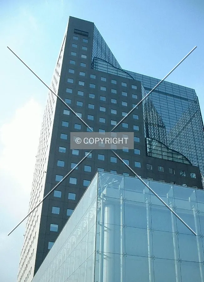 Photo 165-970-395