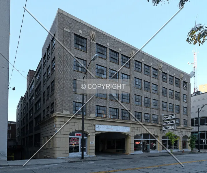 Photo 166-359-354