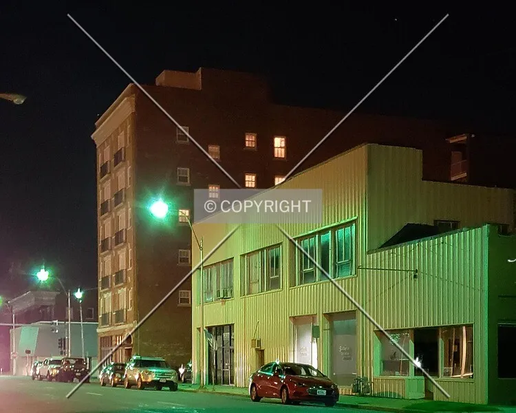 Zahn Apartments