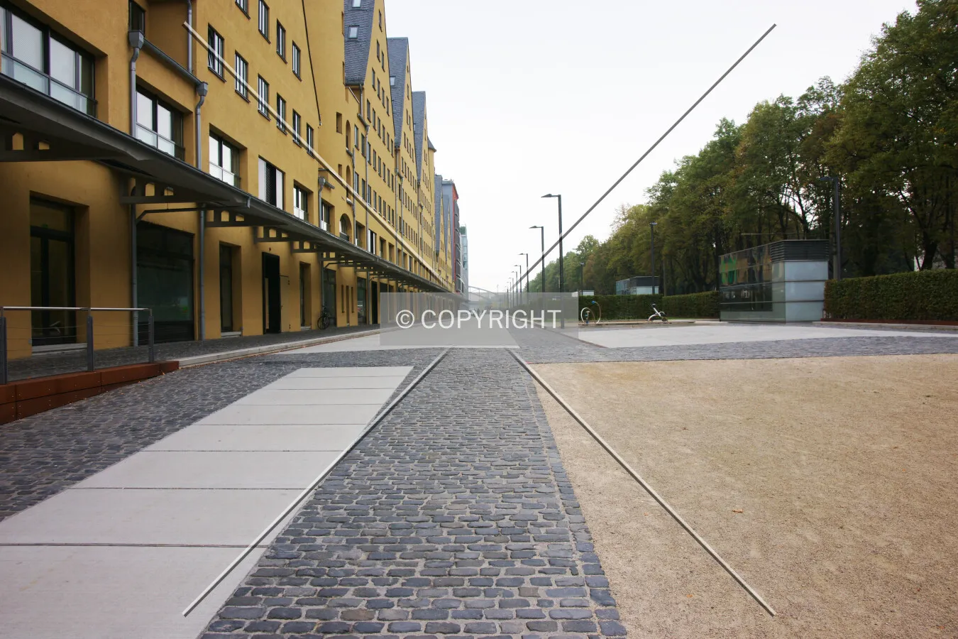 Photo 166-566-592