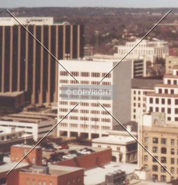 Photo 166-813-826