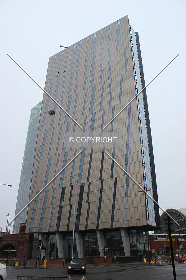 Photo 167-051-637