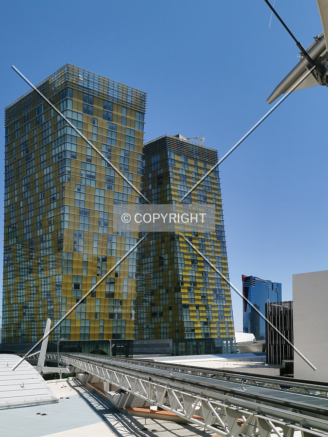 Photo 167-401-702