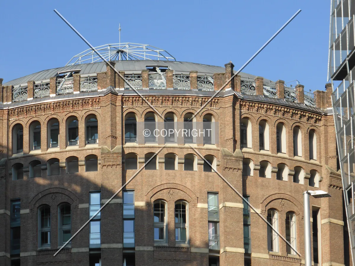 Photo 167-410-719