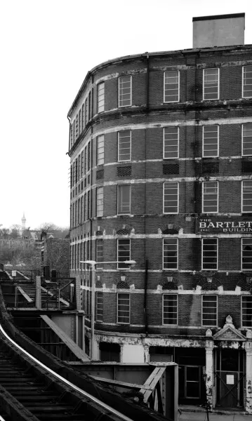 Photo 167-732-401