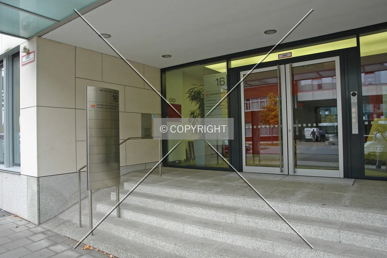 Photo 168-127-527