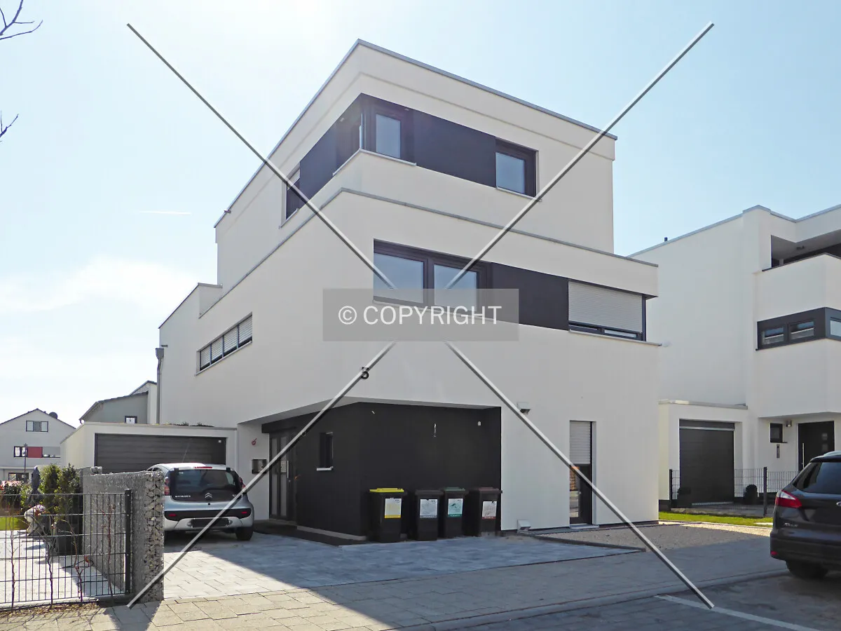 Photo 168-239-431