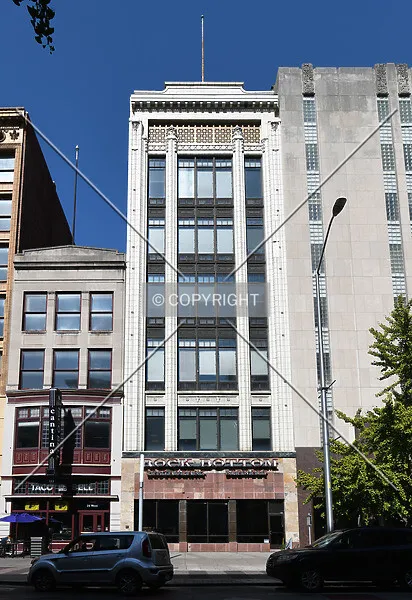 Photo 168-352-513