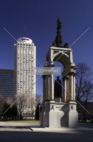 Photo 168-381-709