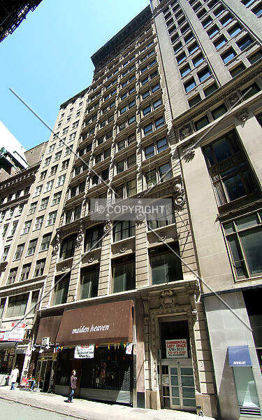 Photo 168-791-961
