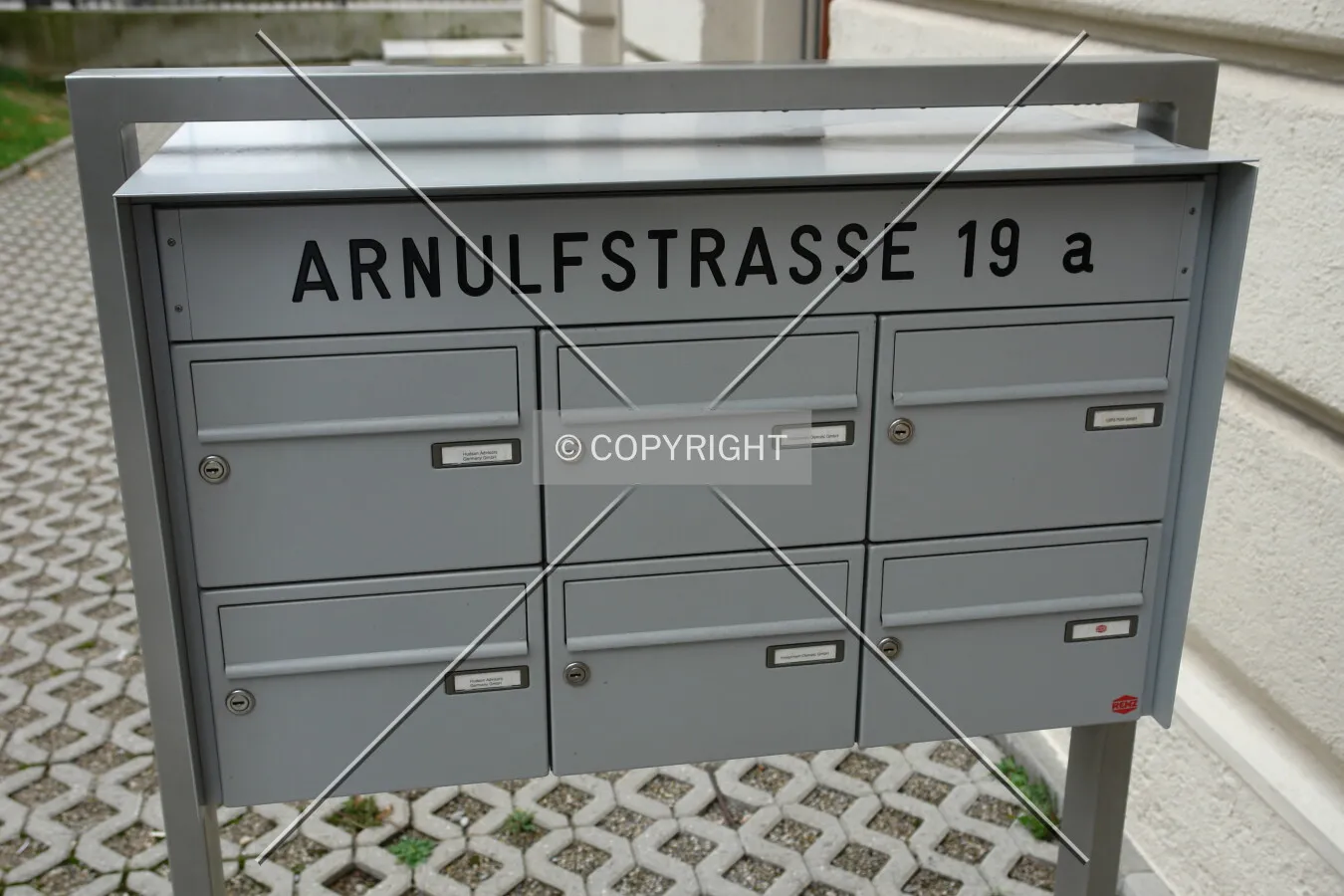 Photo 016-891-632