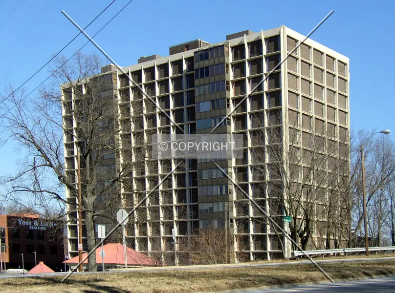 Photo 001-692-568