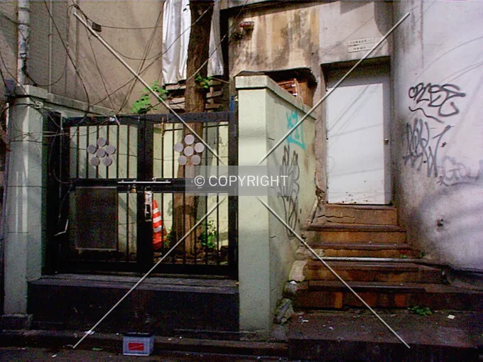 Photo 169-571-977