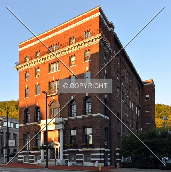 Photo 169-634-061