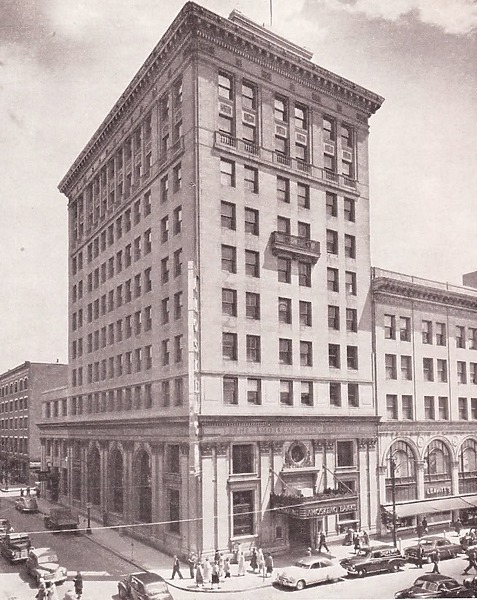 Photo 169-984-596