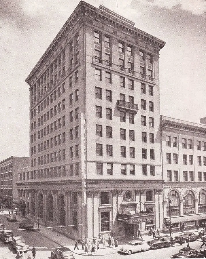 Photo 169-984-596