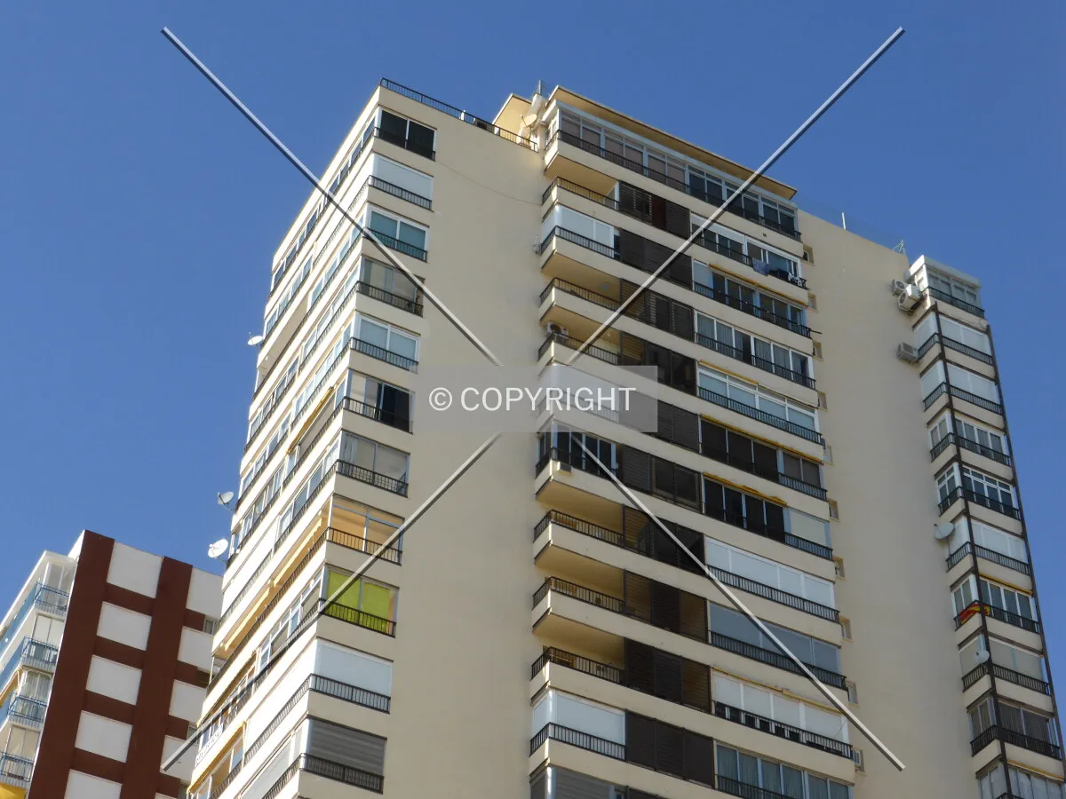 Photo 170-035-951