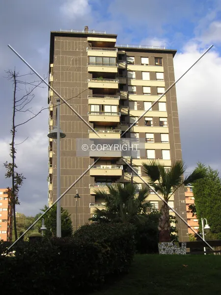 Photo 170-213-624