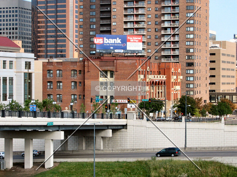 Photo 170-484-576