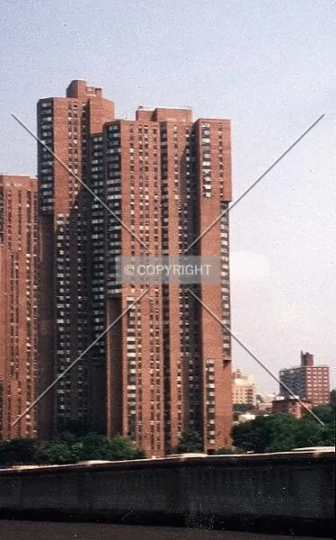 Photo 171-060-796