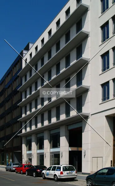 Photo 171-185-177