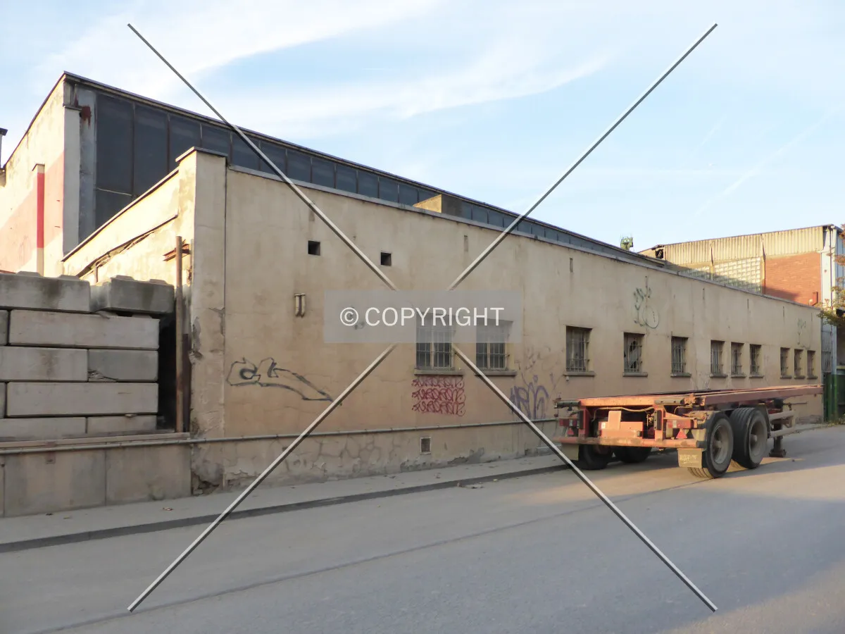 Photo 171-284-978