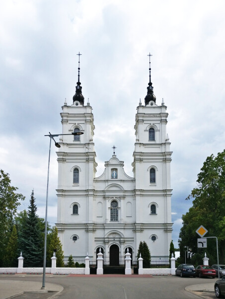 Dievmātes Romas katoļu draudzes baznīca