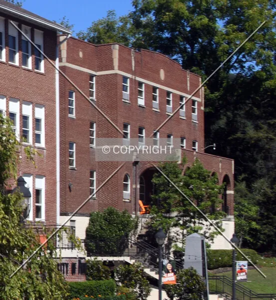 Photo 172-104-187