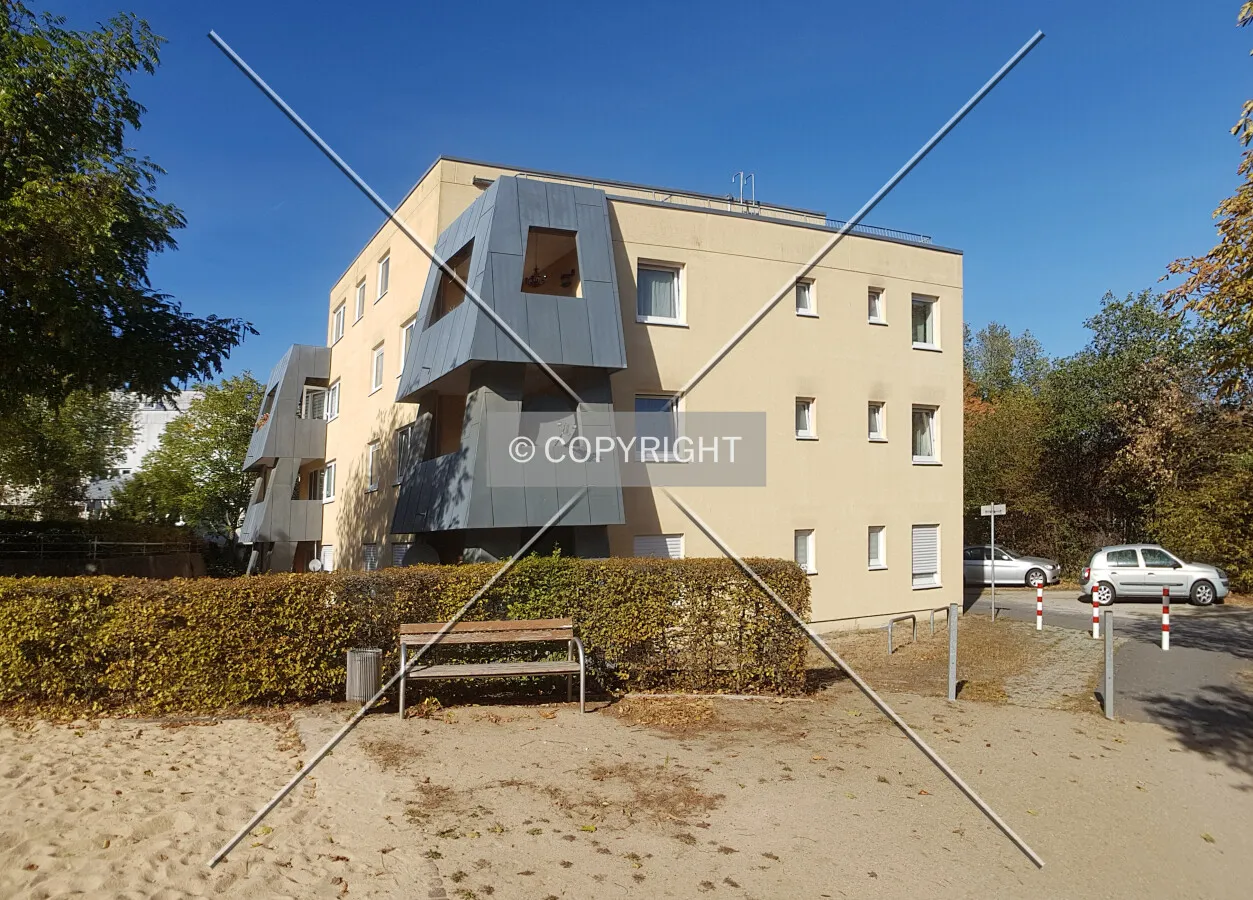 Photo 172-259-674