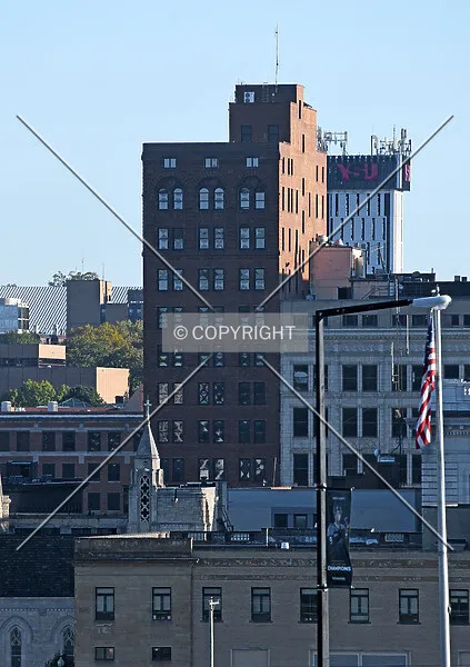 Photo 172-544-997