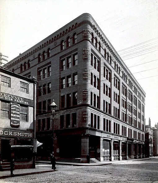 Photo 172-572-925