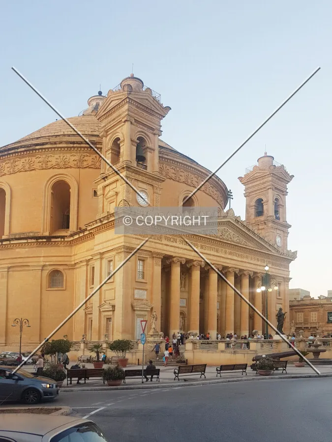 Photo 172-952-896
