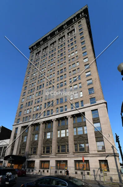 Photo 172-990-592